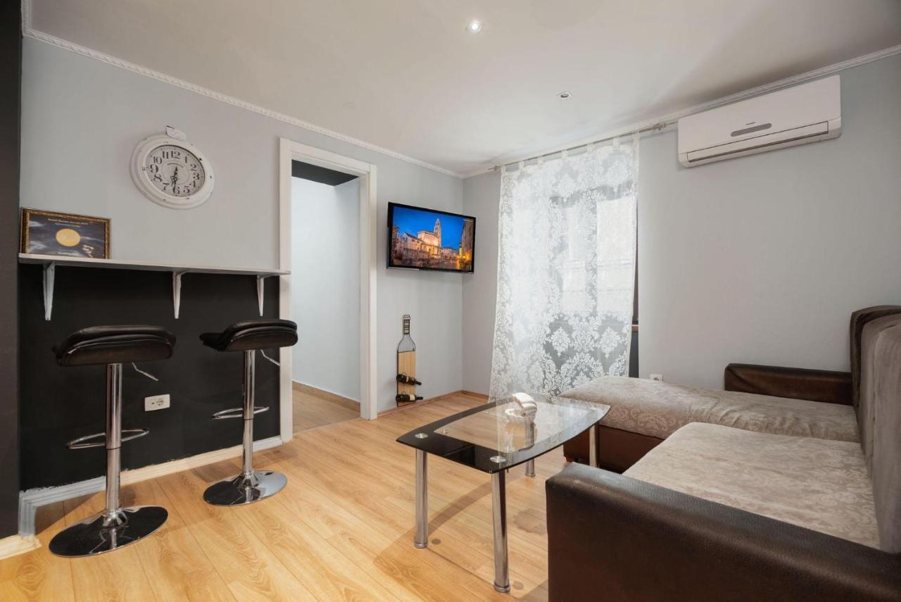 Apartman Gentile Lägenhet Split Exteriör bild