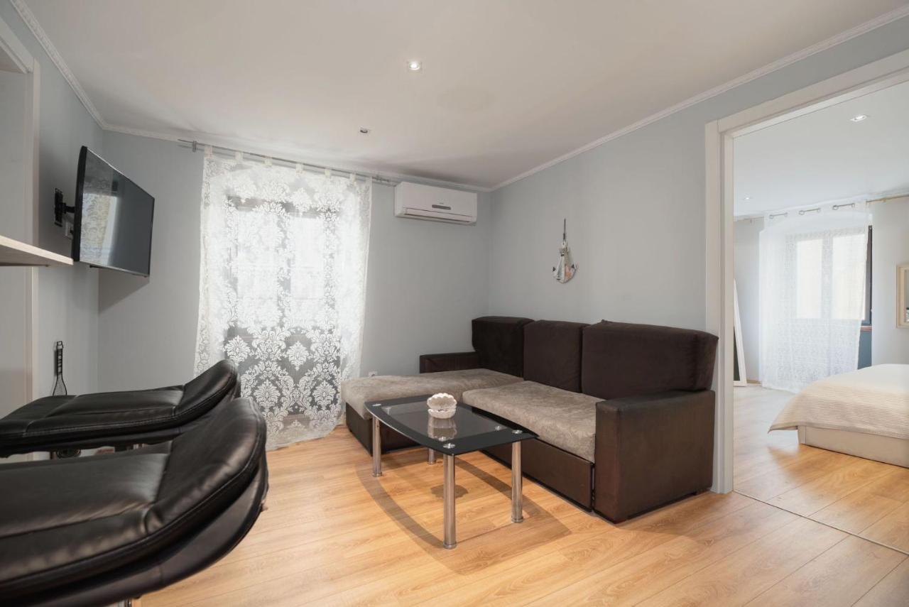 Apartman Gentile Lägenhet Split Exteriör bild